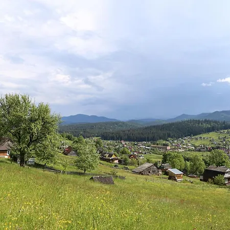 верх довбуша Apartment